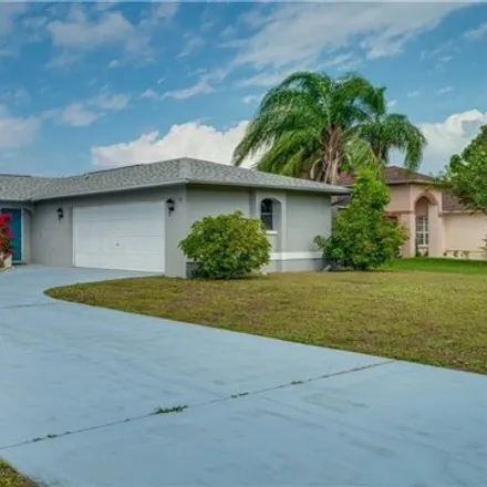 Image 3 - 1777 Coral Point Drive, Cape Coral, FL 33990, USA - House for sale