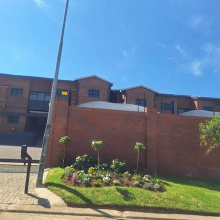 Image 4 - Willow Place, Kelvin, Sandton, 2054, South Africa - Apartment for rent