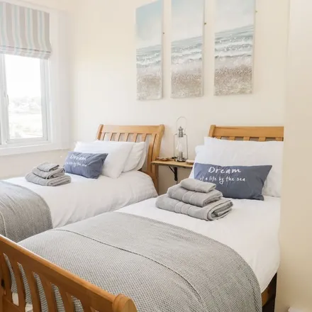 Rent this 2 bed apartment on Runton in NR27 9NJ, United Kingdom