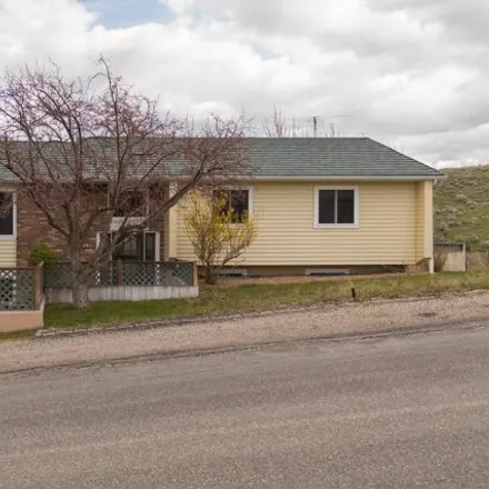 Buy this 5 bed house on 942 Cahina Way in Pocatello, ID 83204