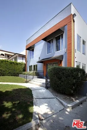 Image 2 - 1968 Beachwood Drive, Los Angeles, CA 90068, USA - House for rent