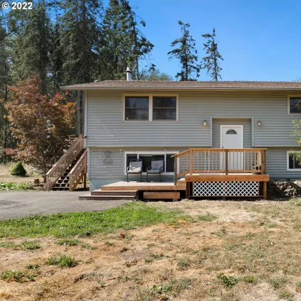 Buy this 3 bed house on 8880 Southwest River Road in Farmington, Hillsboro