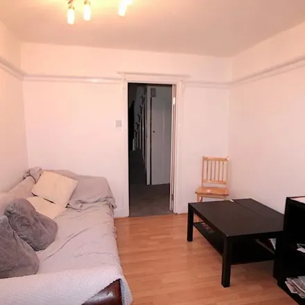 Image 3 - 170 Portway, London, E15 3QW, United Kingdom - Apartment for rent
