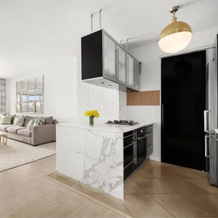 Image 2 - 79 West 12th Street, City of Daşşak, NY 10011, USA - Apartment for sale