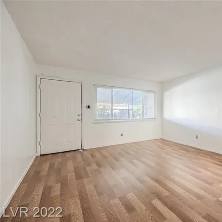 Image 4 - 212 George Place, Las Vegas, NV 89106, USA - Duplex for rent