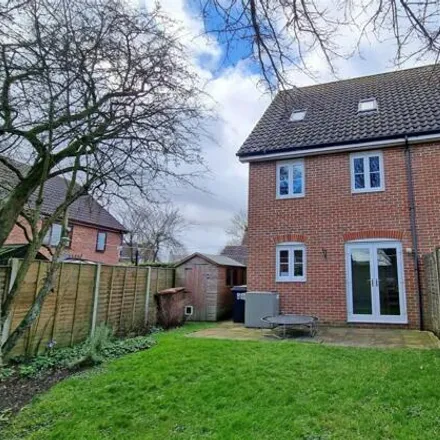 Image 2 - Willow Farm Meadow, Worlingworth, IP13 7RQ, United Kingdom - Townhouse for sale