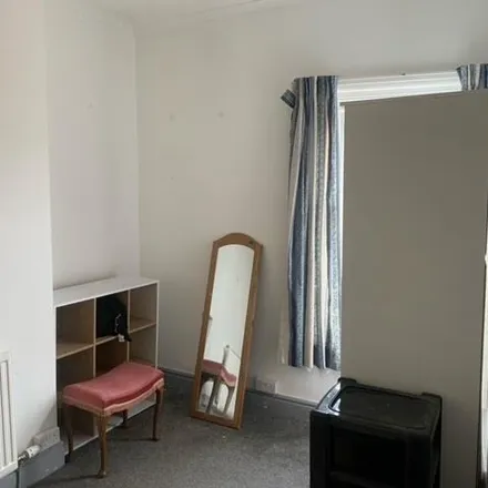 Image 2 - Deauville, Spa Road, Llandrindod Wells, LD1 5EQ, United Kingdom - Apartment for rent