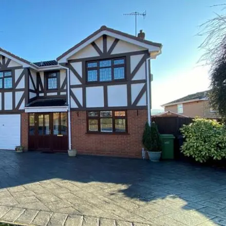 Buy this 5 bed house on Lindale Crescent in Brierley Hill, West Midlands