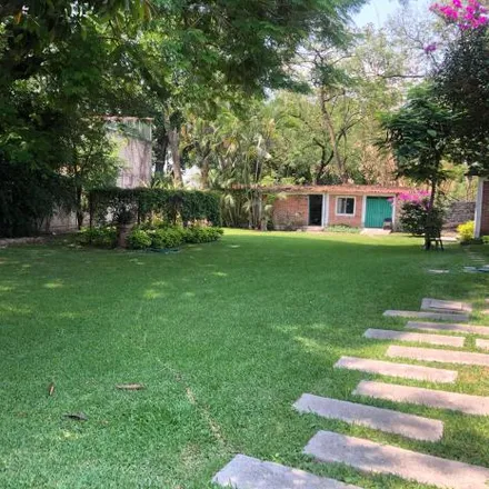 Buy this 3 bed house on Privada Doctor J. G. Parres in Condominio La Ceiba, 62550 Jiutepec