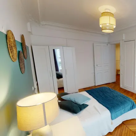 Rent this 4 bed room on 9 Rue de l'Aqueduc in 75010 Paris, France