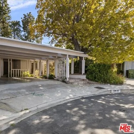 Image 3 - 16998 Donna Ynez Lane, Los Angeles, CA 90272, USA - House for sale