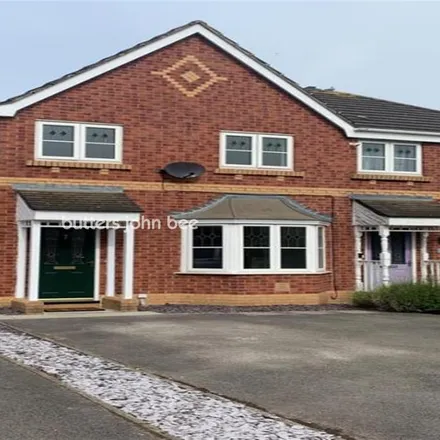 Rent this 3 bed duplex on Fernleigh Close in Middlewich, CW10 0TL