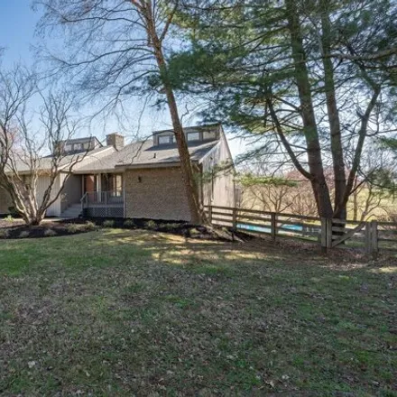 Image 4 - 10816 Taylor Lake Road, Oldham County, KY 40026, USA - House for sale