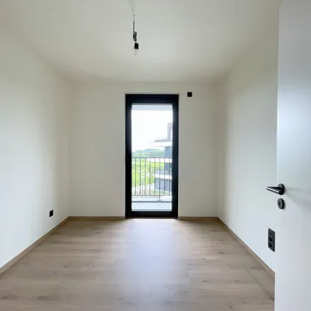 Rent this 2 bed apartment on Lisdoddelaan in 8540 Deerlijk, Belgium