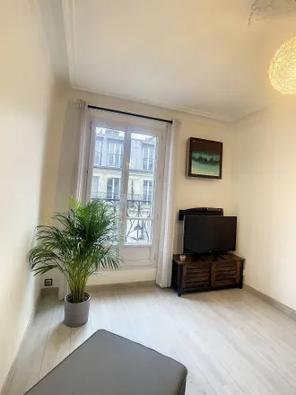 Image 9 - 13 Rue Camille Desmoulins, 75011 Paris, France - Apartment for rent