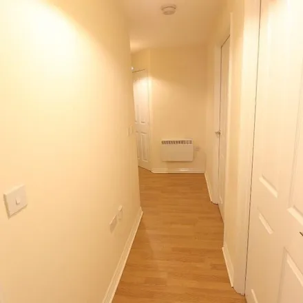 Image 3 - Hollins Court, Kenneth Close, Knowsley, L34 5NG, United Kingdom - Apartment for rent