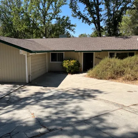 Buy this 3 bed house on 40848 Griffin Drive in Madera County, CA 93644