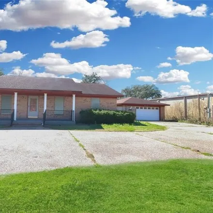 Rent this 3 bed house on Hitchcock City Hall in 7423 Highway 6, Texas City Terminal Junction