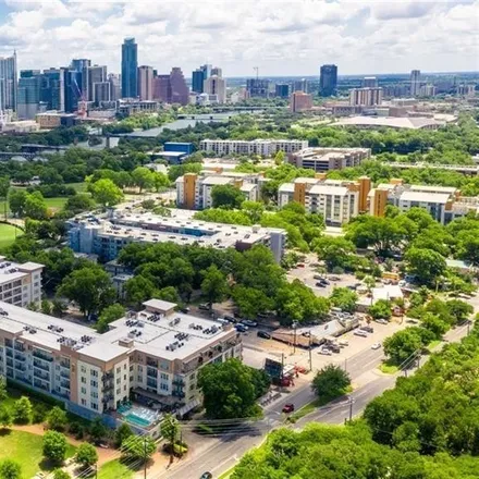 Image 3 - Zilkr on the Park, 1900 Barton Springs Road, Austin, TX 78704, USA - Condo for sale