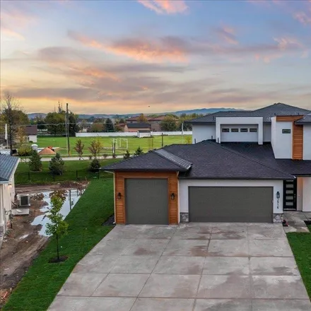 Buy this 6 bed house on 3916 West Monticello Street in Eagle, ID 83616