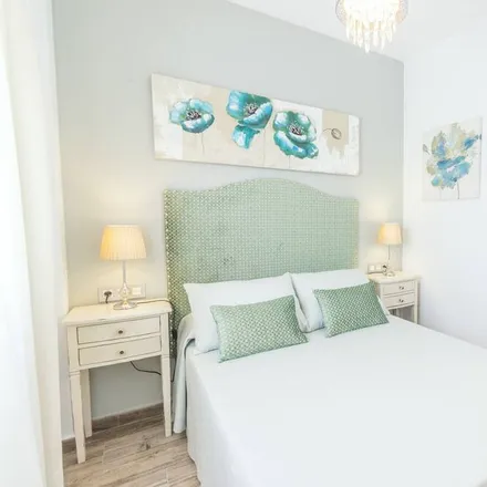 Rent this 1 bed apartment on 29120 Alhaurín el Grande
