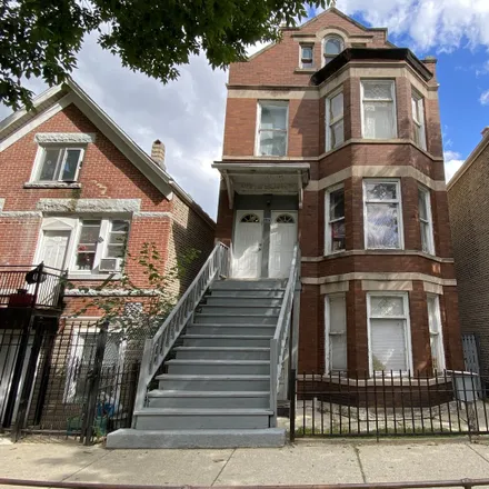 Image 1 - 2225 South Whipple Street, Chicago, IL 60623, USA - Duplex for sale