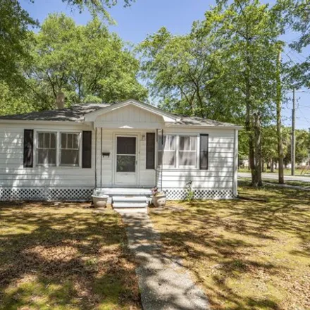 Buy this 3 bed house on 1214 Dickson Avenue in Lakeview, Hanahan