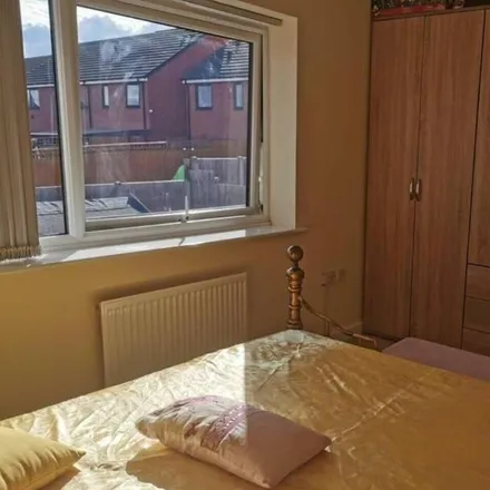 Image 4 - Walsall, WS3 1EF, United Kingdom - House for rent