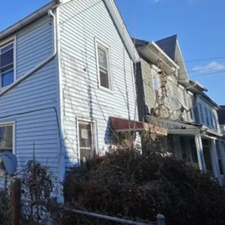 Buy this 3 bed house on 476 East 7th Street in Williamsport, PA 17701