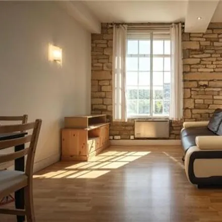 Image 3 - Aspley House, Firth Street, Huddersfield, HD1 3BZ, United Kingdom - Room for rent