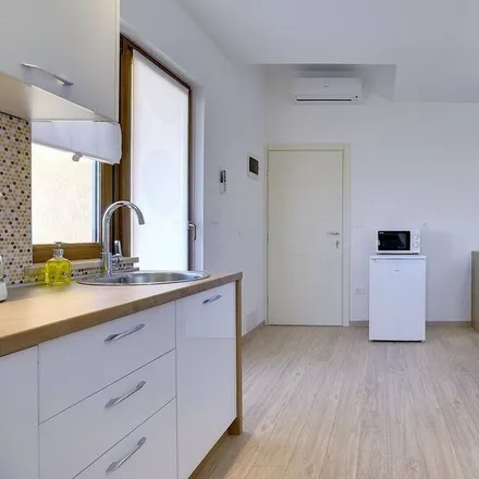 Image 7 - 25100 Vinkuran, Croatia - Apartment for rent