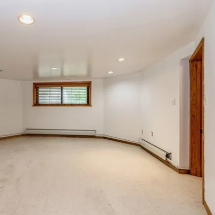 Image 7 - 3007 North Narragansett Avenue, Chicago, IL 60634, USA - House for sale