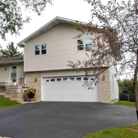 Buy this 3 bed house on 2713 Victoria Lane in Madison, WI 53704