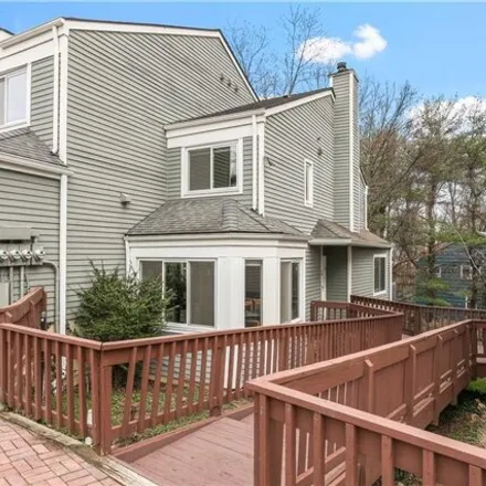 Buy this 3 bed condo on 30 Top of the Ridge in Village of Mamaroneck, NY 10543