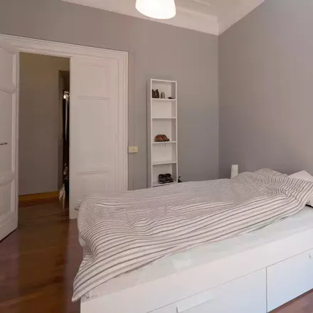 Rent this 7 bed room on Il Garigliano in Via Garigliano, 70A