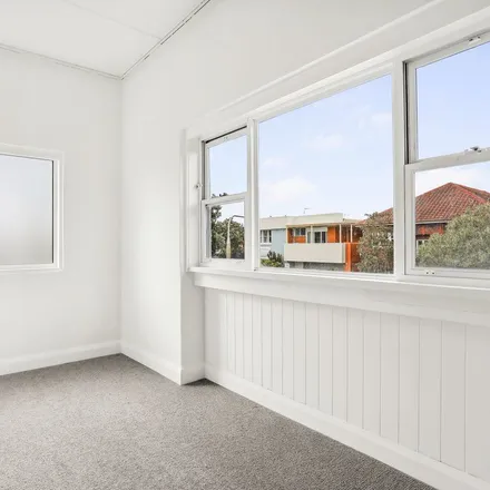 Image 3 - Wairoa School, Brighton Boulevard, Bondi Beach NSW 2026, Australia - Apartment for rent