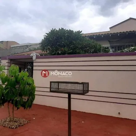 Buy this 3 bed house on Rua Júlio Zanette in Champagnat, Londrina - PR