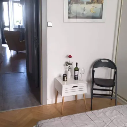 Rent this 3 bed apartment on Marcina Kasprzaka 66 in 91-037 Łódź, Poland