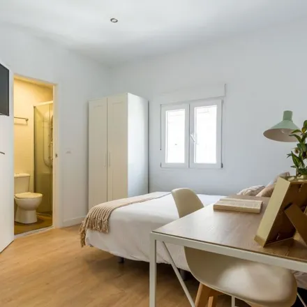 Rent this 1 bed apartment on Calle Baleares in 33, 28019 Madrid