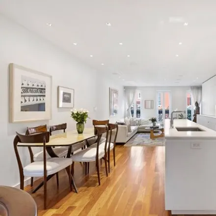 Image 3 - 304 West 18th Street, New York, NY 10011, USA - House for sale