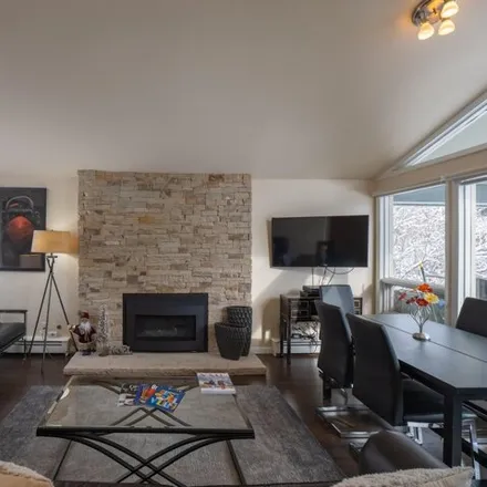 Image 2 - 921 Red Sandstone Road, Vail, CO 81657, USA - Condo for sale