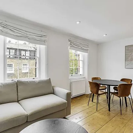 Image 6 - 40-44 Newman Street, East Marylebone, London, W1T 1AR, United Kingdom - Apartment for rent