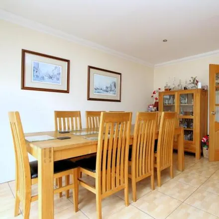 Image 5 - 131 Stanley Green Road, Poole, BH15 3AN, United Kingdom - House for sale