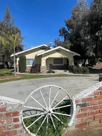 Buy this 3 bed house on 18088 Idaho Avenue in Lemoore, CA 93245