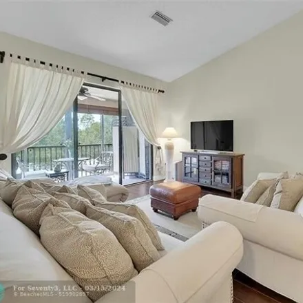 Image 9 - Coral Tree Circle, Coconut Creek, FL 33073, USA - Condo for sale