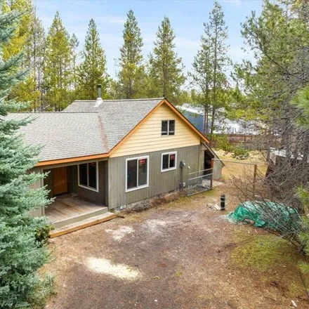 Buy this 1 bed house on 56250 Black Duck Road in Deschutes County, OR 97707