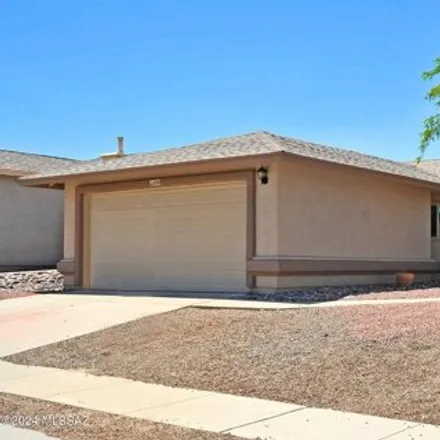 Image 1 - 668 South Chimney Canyon Drive, Tucson, AZ 85748, USA - House for sale