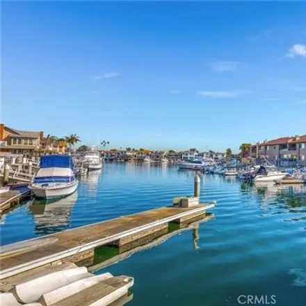 Image 5 - 17060 Bluewater Lane, Huntington Harbor, Huntington Beach, CA 92649, USA - Condo for rent