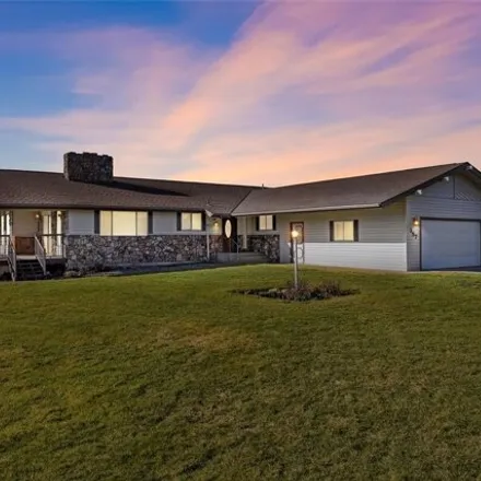 Buy this 4 bed house on 423 Snider Drive in Walla Walla County, WA 99362