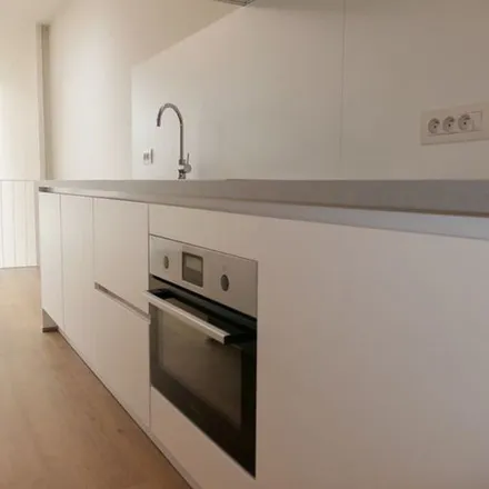 Rent this 3 bed apartment on Veldstraat 153 in 8500 Kortrijk, Belgium